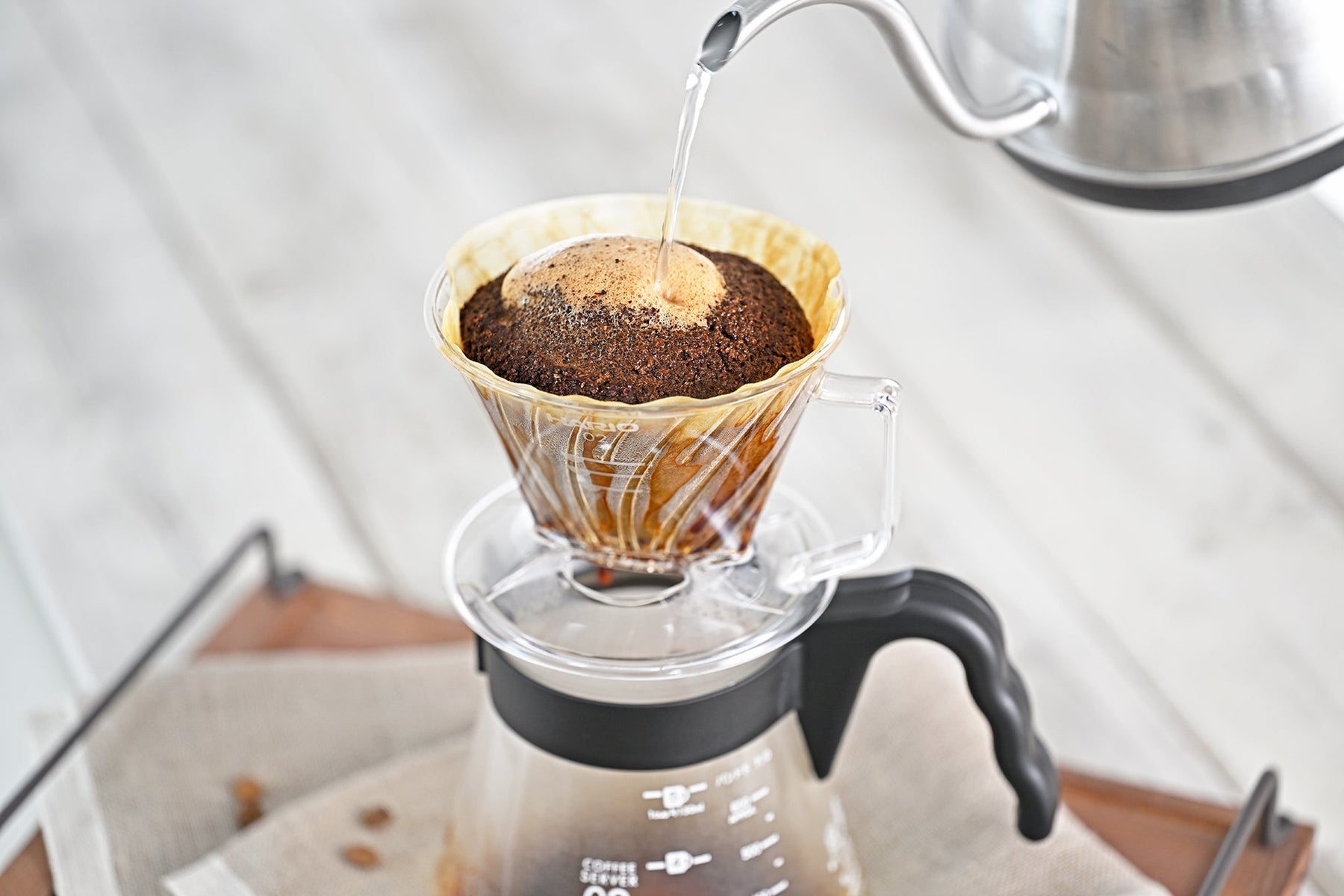 The Pegasus Dripper: Pour-Over Without the Learning Curve