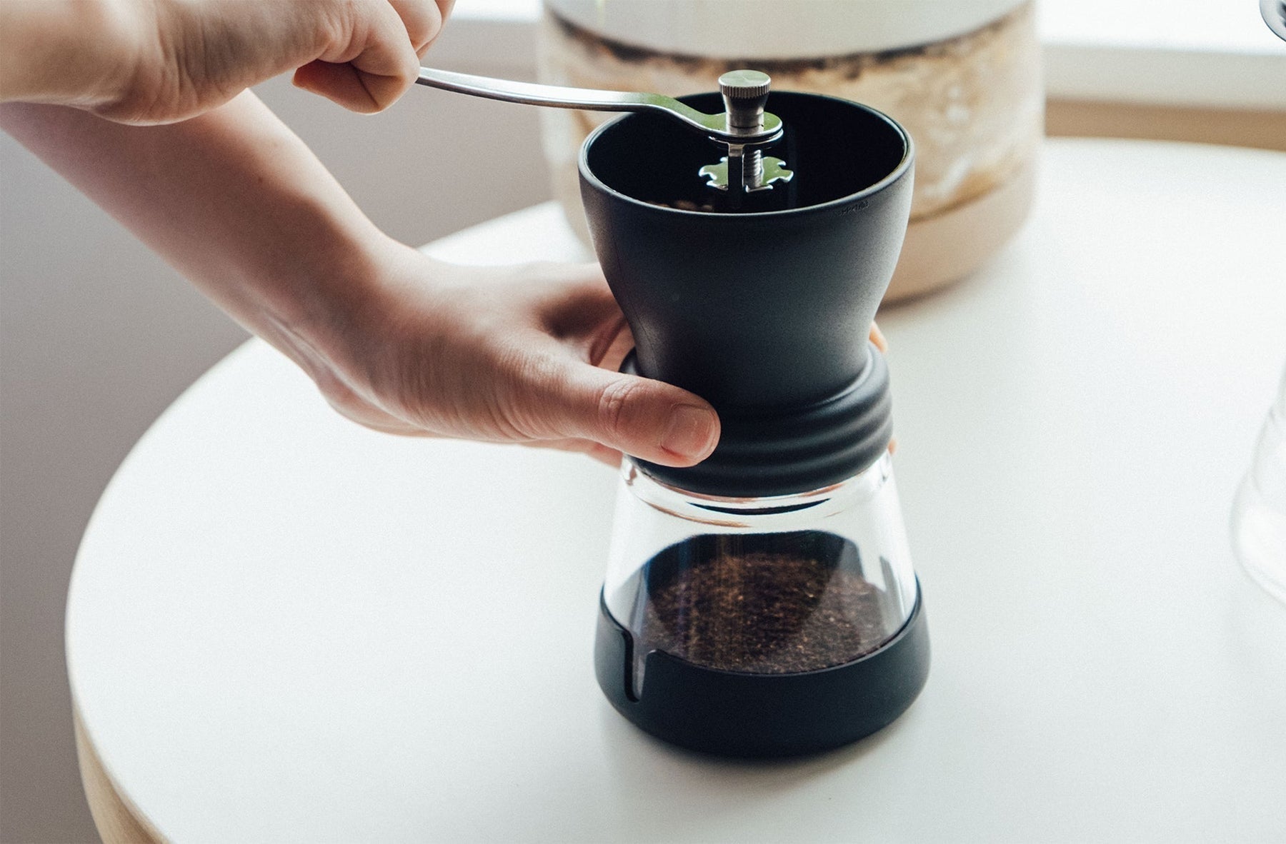 Hand Grinding with the Hario Skerton N