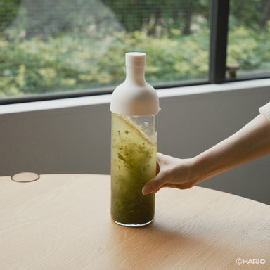 Hario Ka-Ku Cold Brew Thee Fles, 1200ml, Rookgroen Hario Ka-Ku Cold Brew Thee Fles, 1200ml, Rookgroen