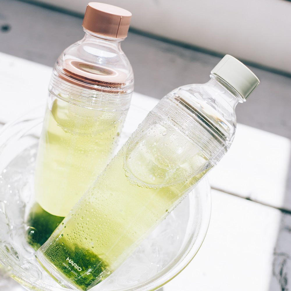 Hario Filter In Bottle Portable Cold Brew Tea Bottle - Smokey Pink (400ml)